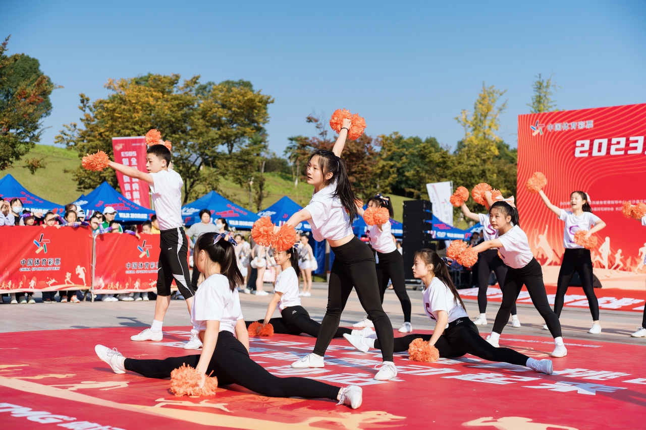 2023全民健身挑戰(zhàn)日長沙站落幕，近兩千市民參與挑戰(zhàn)，點(diǎn)燃運(yùn)動激情！